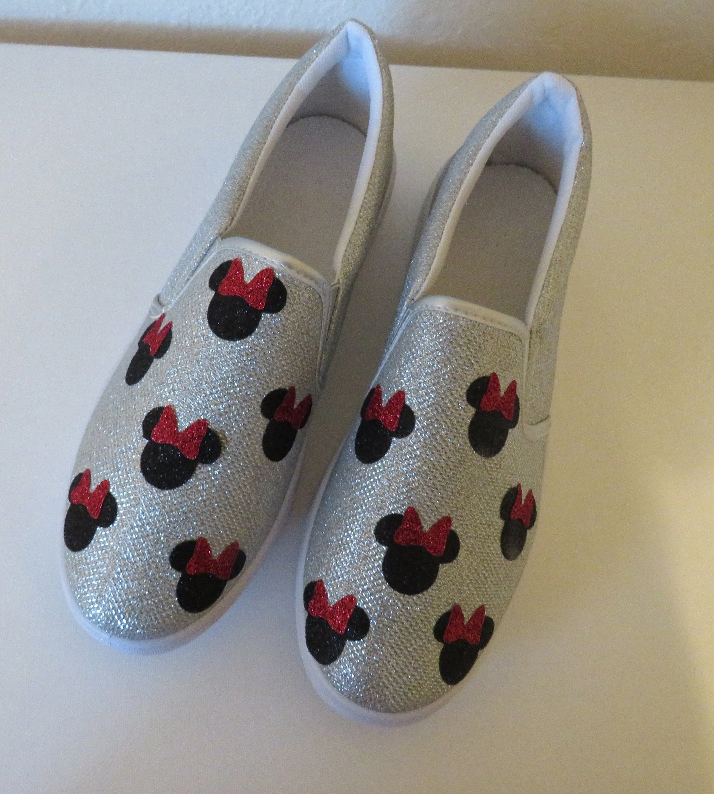 Mouse Glitter Bow Shoes, Personalized Women shoes / Silver Glitter Shoe